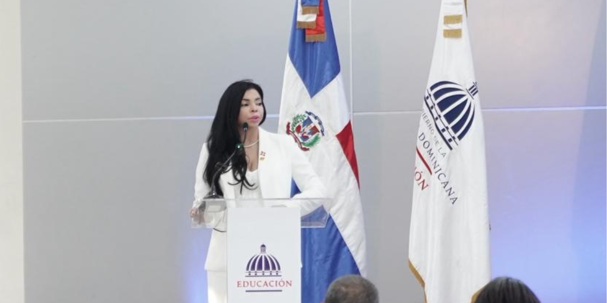  imagen Ministro De Camps junto a entidades de la&nbsp;Procuradur&iacute;a General de la Rep&uacute;blica 