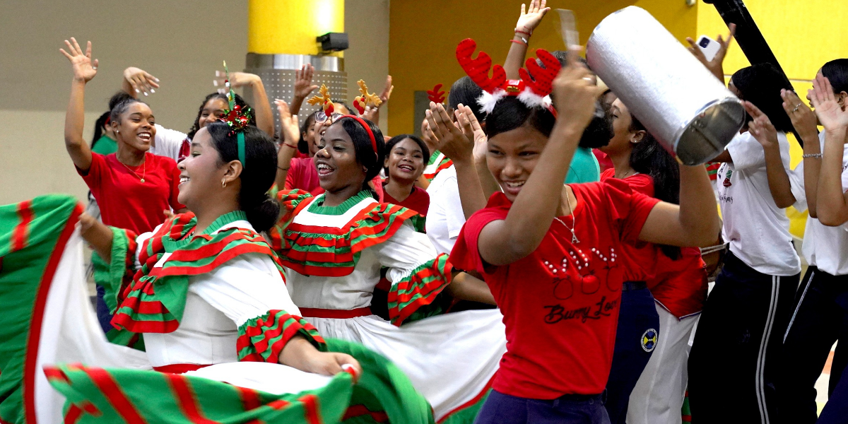  imagen Estudiantes modalidad en artes&nbsp; 