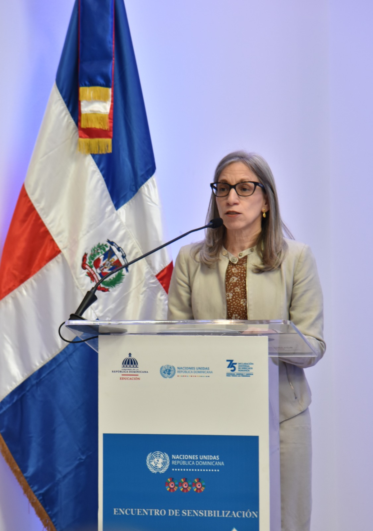  imagen Primer encuentro de sensibilizaci&oacute;n &ldquo;Derechos Humanos: hacia el trayecto de la implementaci&oacute;n de una pol&iacute;tica transversal&rdquo;. 