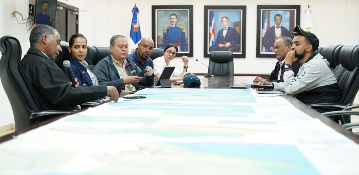  imagen Miembros de la Sala de Crisis del Ministerio de Educaci&oacute;n.&nbsp; 