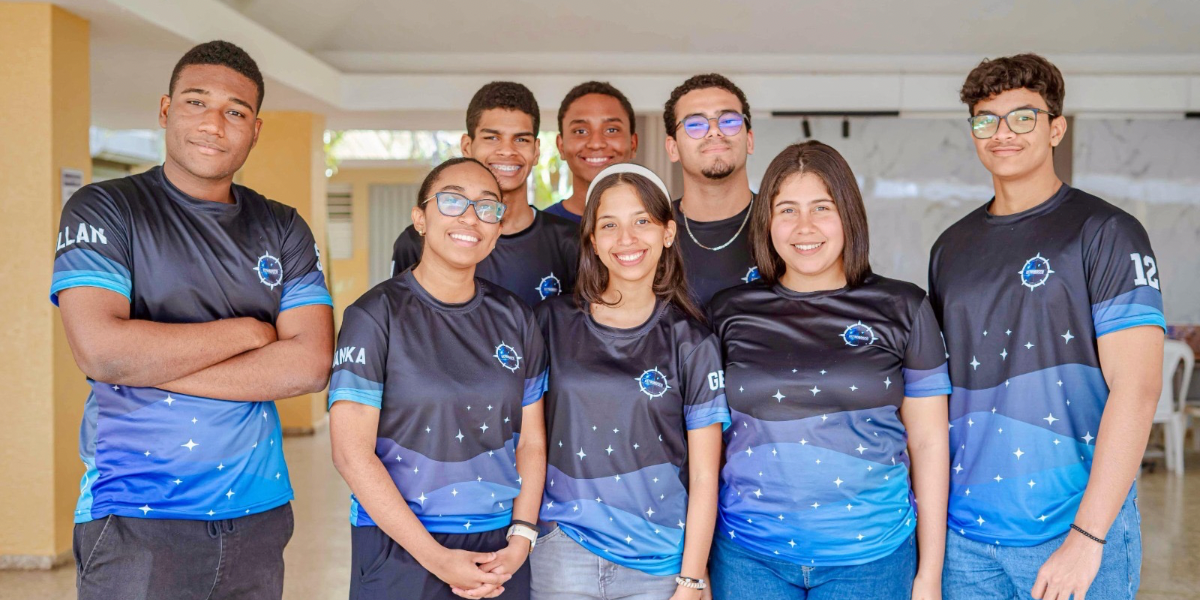  imagen Fotos de estudiantes de rob&oacute;tica&nbsp; 