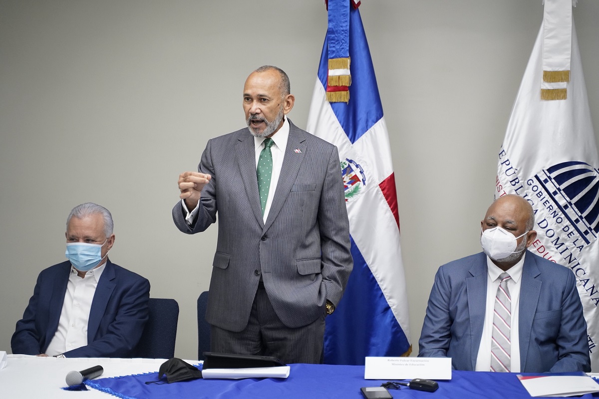  imagen Nuevo director ejecutivo del Instituto Nacional de Bienes Estudiantil (INABIE), V&iacute;ctor Castro 