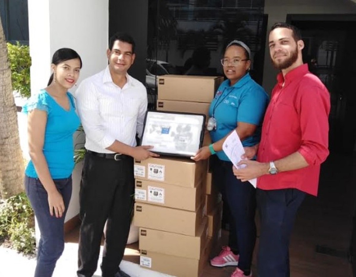  imagen Acto de entrega de equipos 