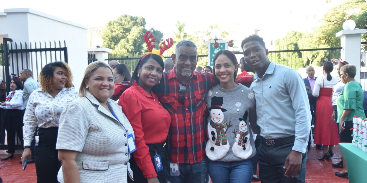  imagen Empleados del minerd 