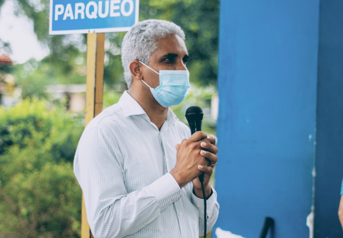  imagen El director de la Regional de Educaci&oacute;n 05, Bol&iacute;var Y&uacute;nior Sosa 