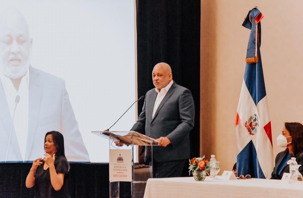  imagen El ministro de Educaci&oacute;n Roberto Fulcar 