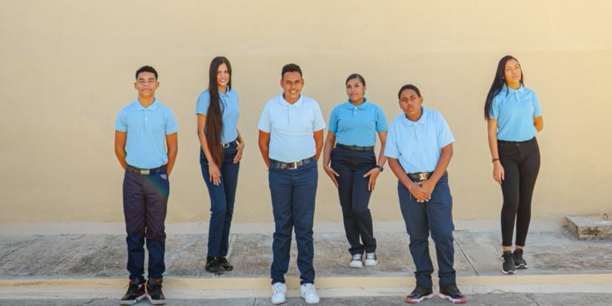  imagen Fotos de la nueva escuela en las Matas de Farfan&nbsp; 