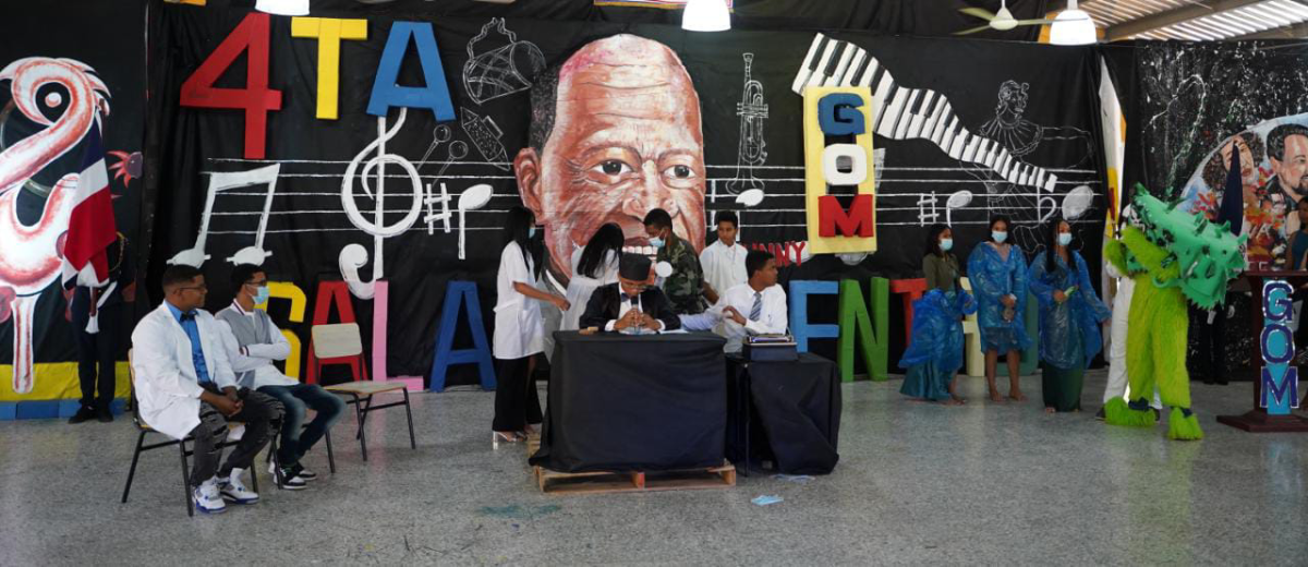  imagen Estudiantes de cuarto, quinto, y sexto de secundaria hacen presentaciones art&iacute;sticas auspiciada por la Direcci&oacute;n de Modalidad en Artes del MINERD. 
