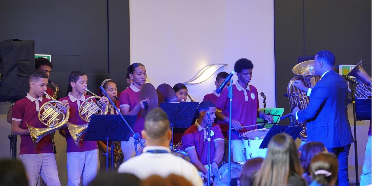 imagen Fotos de estudiantes leyendo&nbsp; 