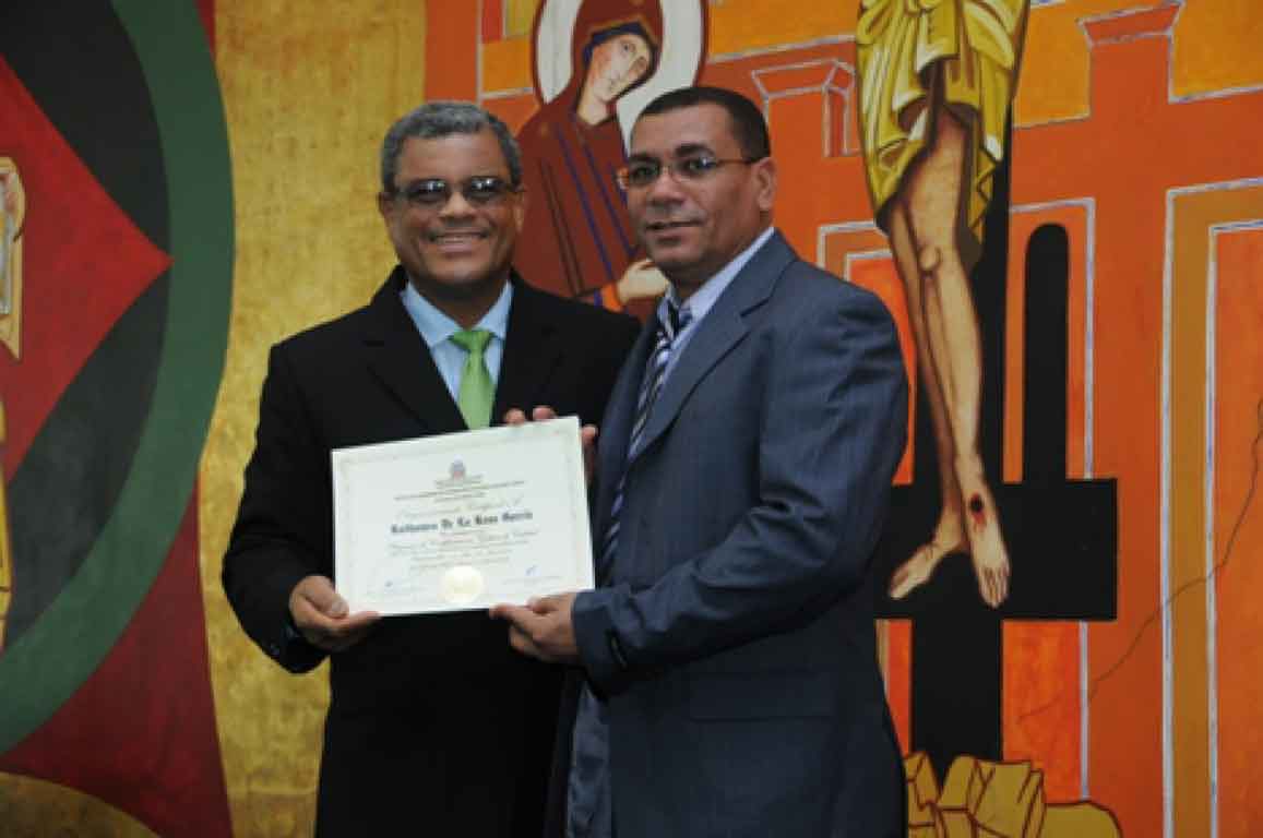  imagen Escuela directores del MINERD gradúa 186 alumnos  