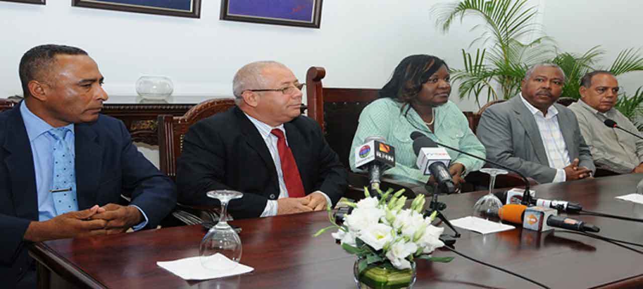  imagen Ministerio de Educación y federaciones llaman a los padres del país a enviar hijos a la escuela el lunes 18 