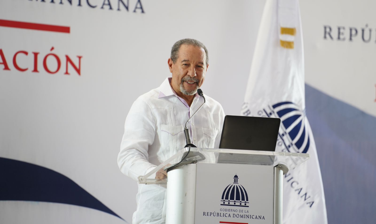  imagen Vicepresidencia de la Rep&uacute;blica y el Ministerio de Educaci&oacute;n de la Rep&uacute;blica Dominicana (MINERD) inauguraron este s&aacute;bado el Centro Educativo Profesor Jos&eacute; Antonio Espinal Lugo, ubicado en la comunidad de Villa Hermosa, del sector La Esperanza en la provincia Valverde. 