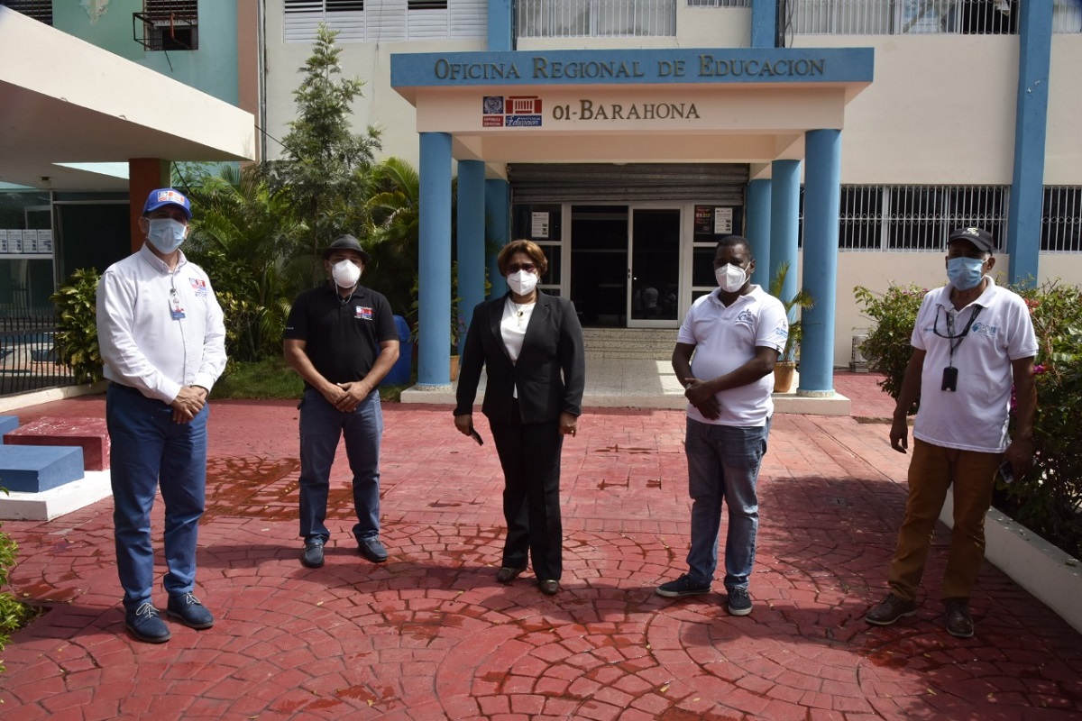  imagen La directora de la Regional 01 del Ministerio de Educaci&oacute;n, Nancy Cuevas Medina 