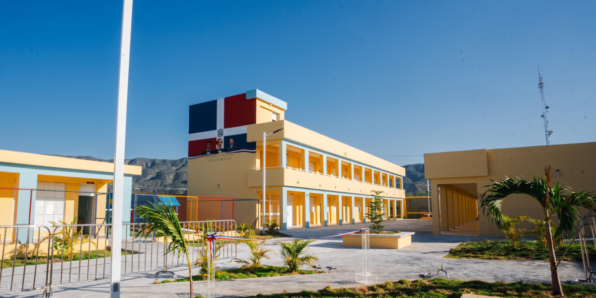  imagen Inauguraciones de Escuela y Destacamento 