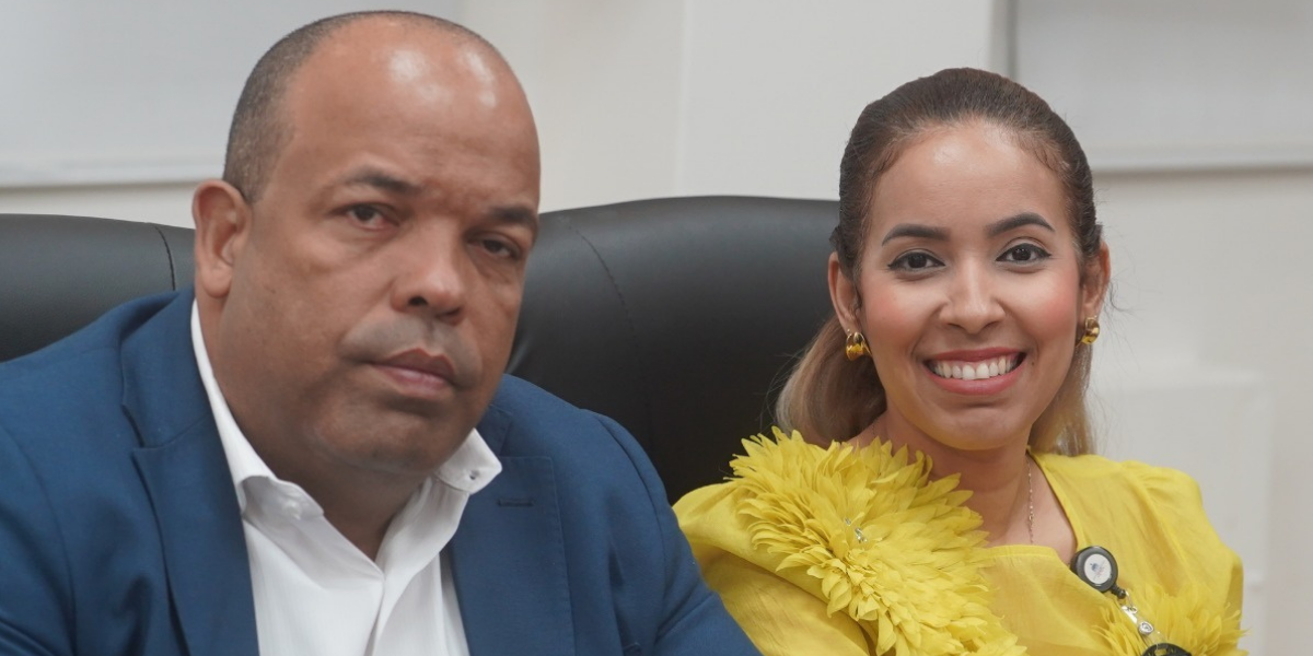  imagen Reuni&oacute;n con los directores de las 18 Regionales&nbsp; 