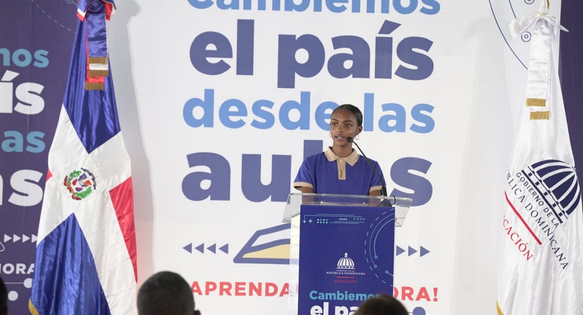  imagen Presidennte Luis Abinader, en inauguraci&oacute;n del Liceo Gregorio Everest Crisp&iacute;n&nbsp; 