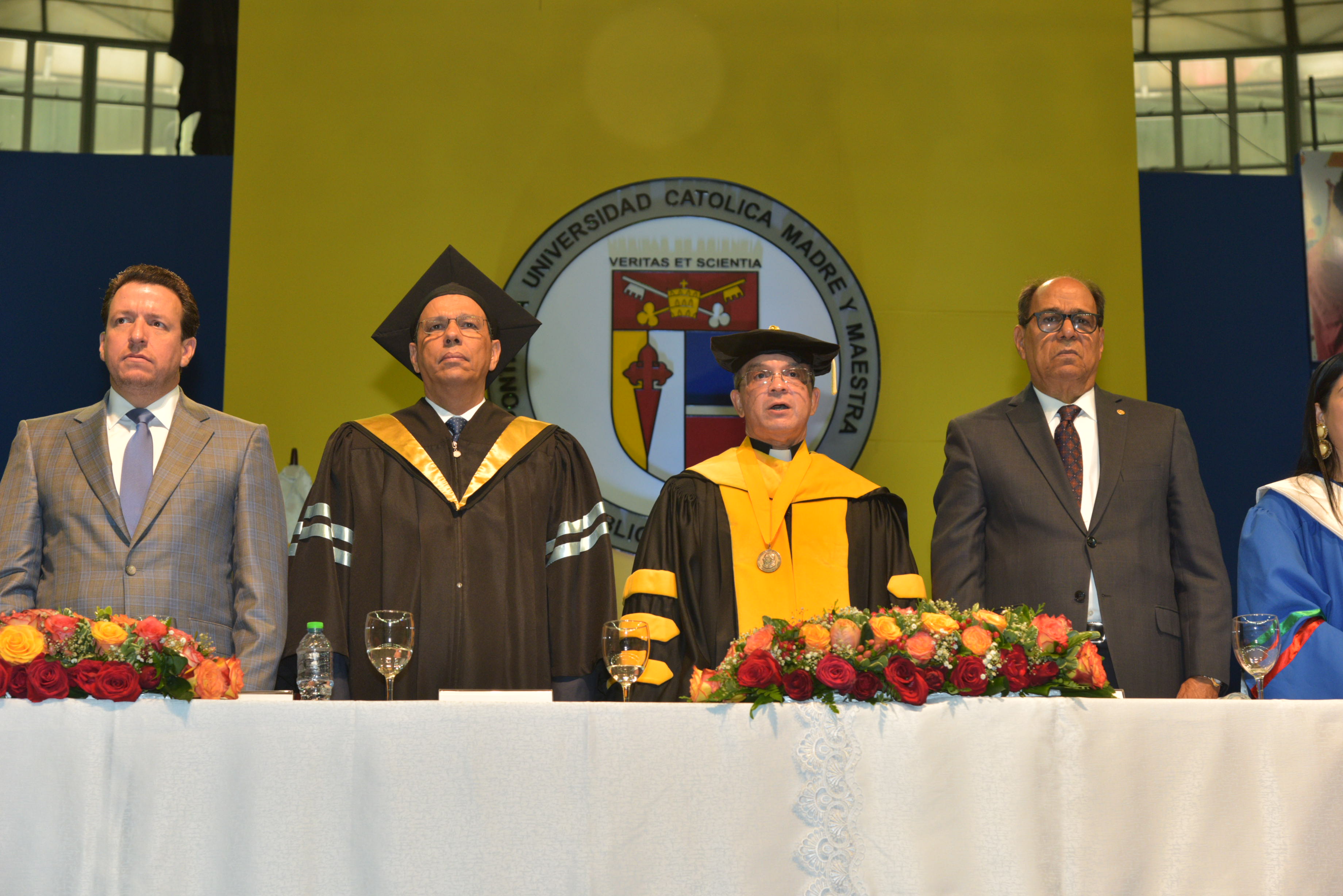 imagen Ministro de Educaci&oacute;n, Antonio Pe&ntilde;a Mirabal,&nbsp;como orador invitado en la Sexag&eacute;sima Graduaci&oacute;n de la Pontificia Universidad Cat&oacute;lica Madre y Maestra.&nbsp; 