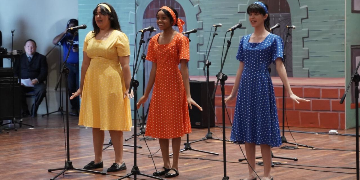  imagen Fotos de estudiantes en la Gala de Arte&nbsp; 