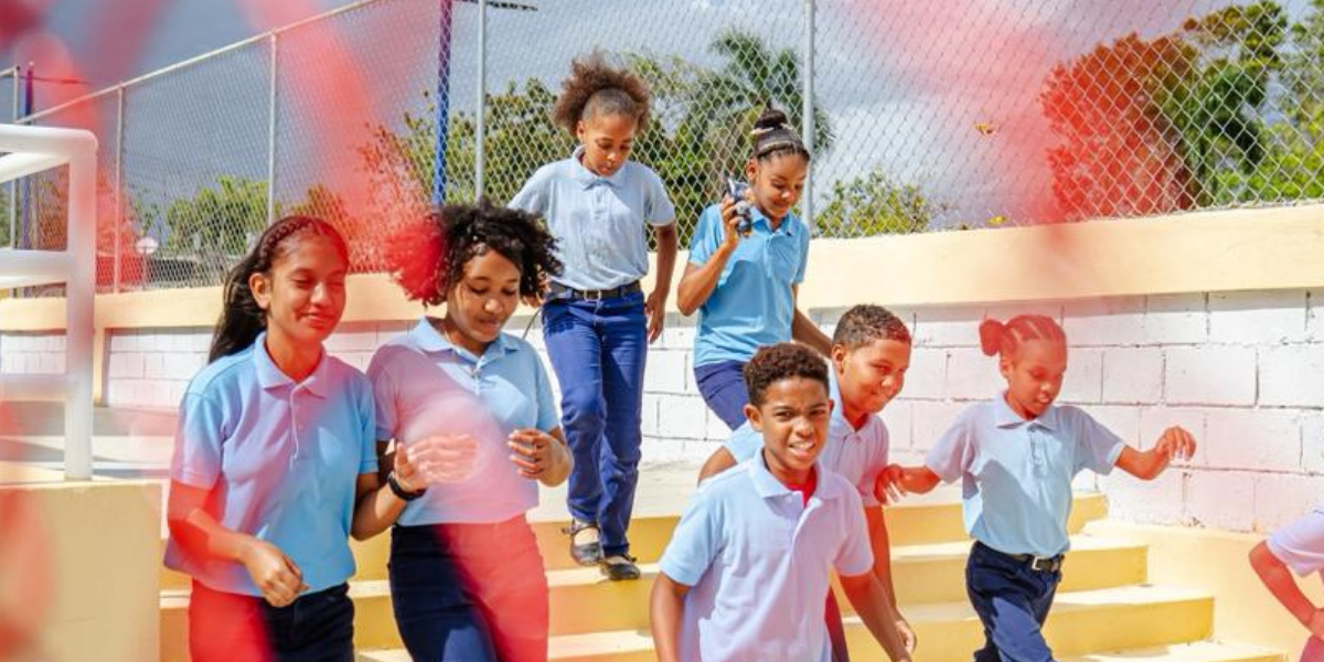  imagen &nbsp;inauguraci&oacute;n de la Escuela B&aacute;sica Comunitaria Barrio Lindo 