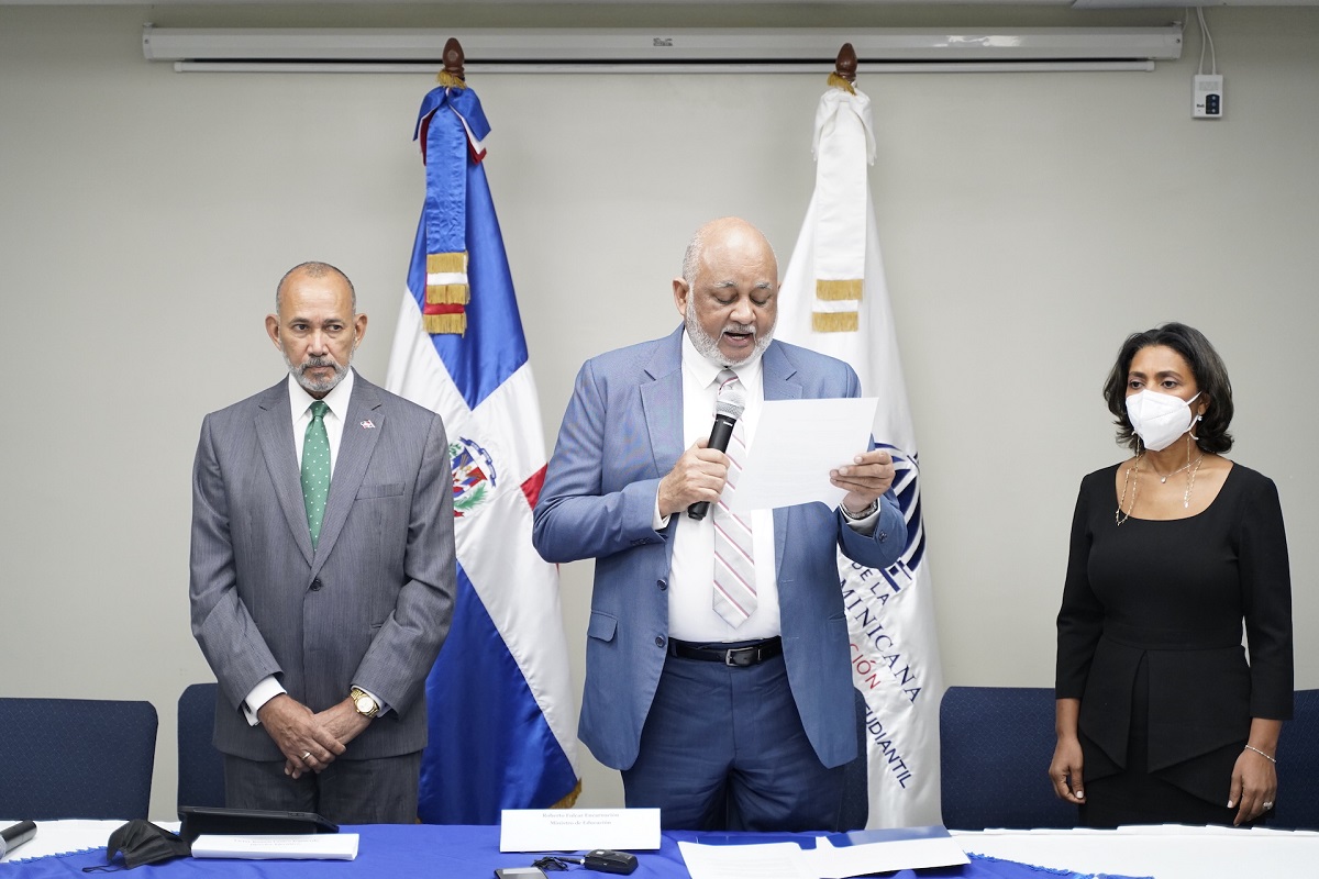  imagen Nuevo director ejecutivo del Instituto Nacional de Bienes Estudiantil (INABIE), V&iacute;ctor Castro 