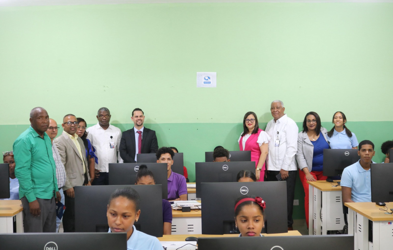  imagen Plan de Fortalecimiento de la Educaci&oacute;n T&eacute;cnico Profesional&rdquo;, beneficiando a un total de 972 estudiantes. 