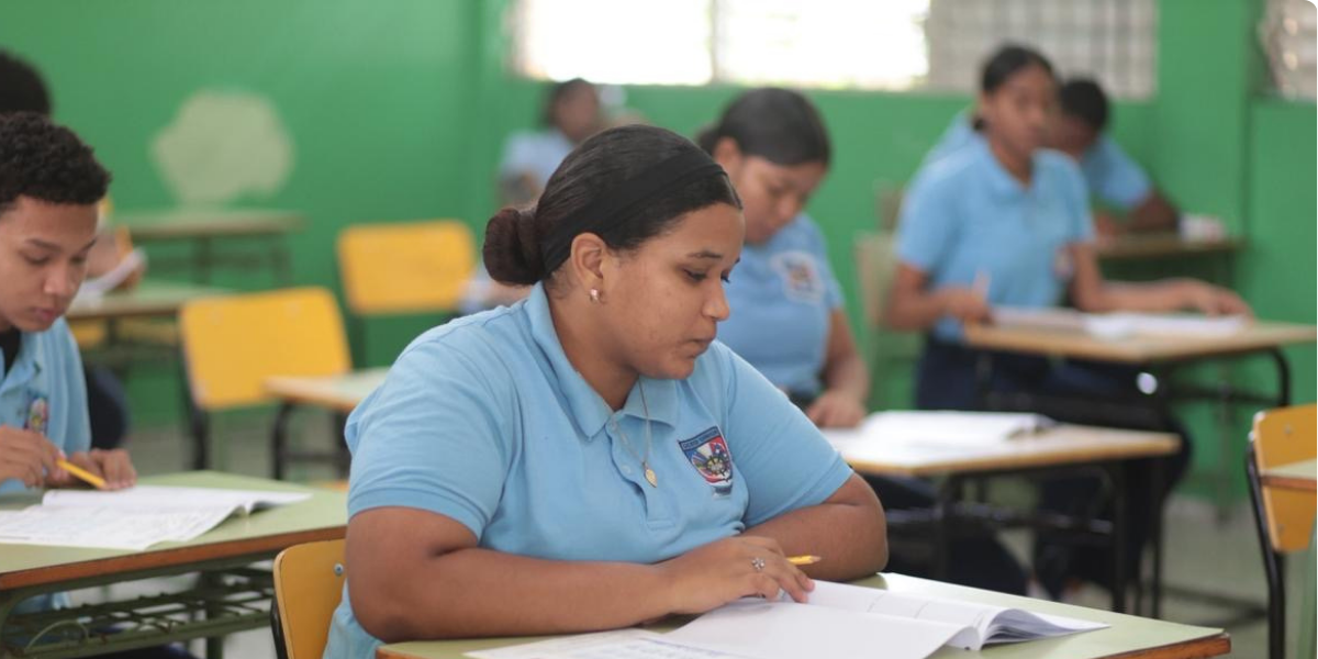  imagen Estudiantes en el
aula
&nbsp; 