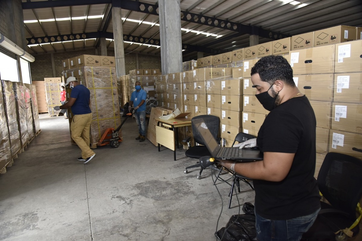  imagen El coordinador general de Rep&uacute;blica Digital Educaci&oacute;n, C&eacute;sar Mart&iacute;nez 