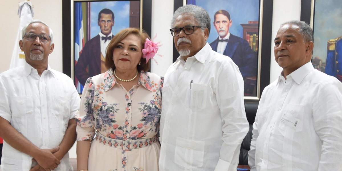  imagen periodista Bienvenido &Aacute;lvarez Vega 