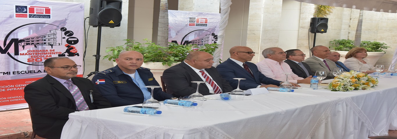  imagen Licenciado Henry Santos 