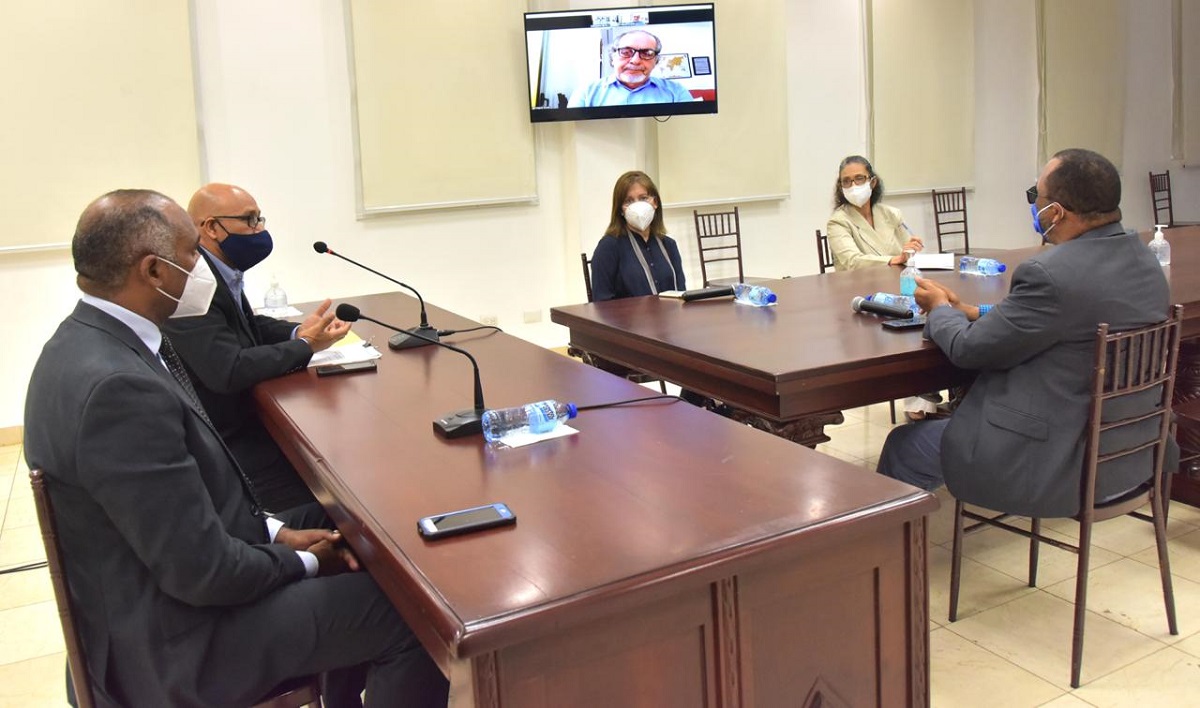  imagen Director de Gabinete Ministerial, Henry Santos 