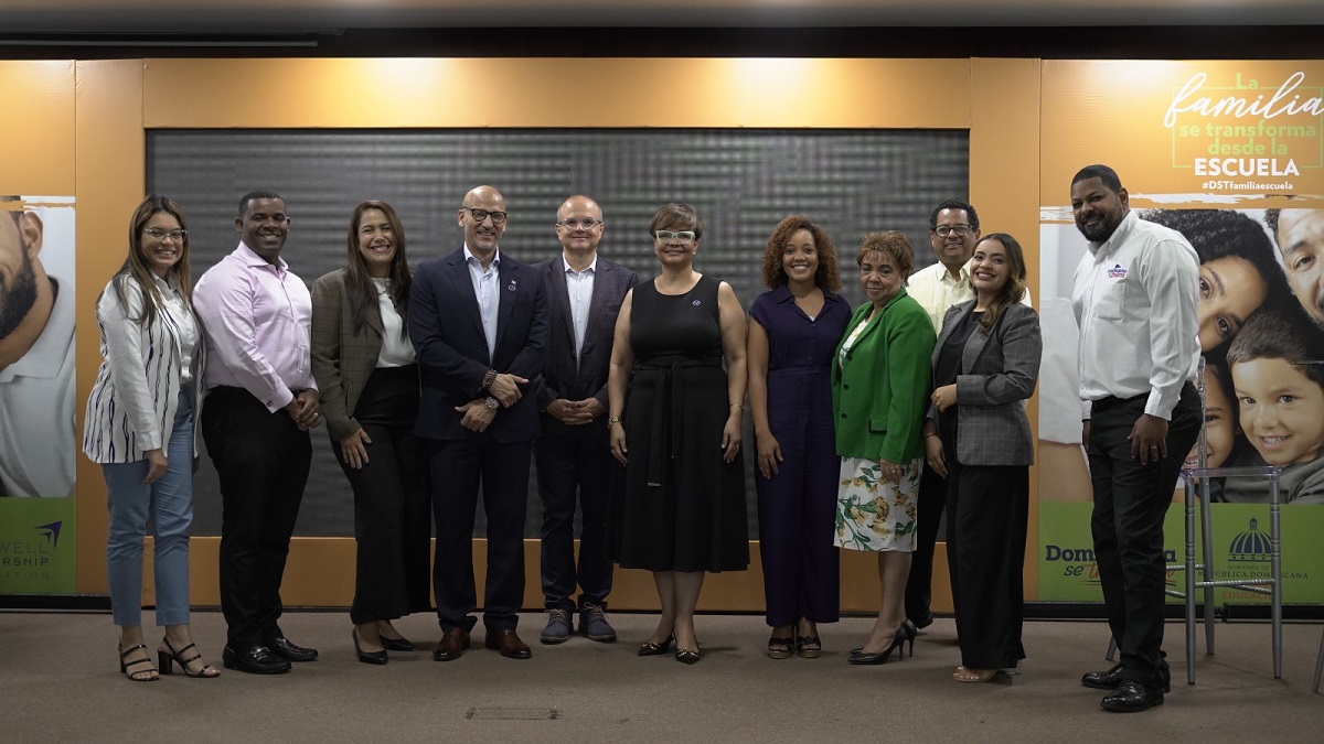  imagen Foto de la viceministra&nbsp;Ancell Scheker y dem&aacute;s entidades&nbsp; 