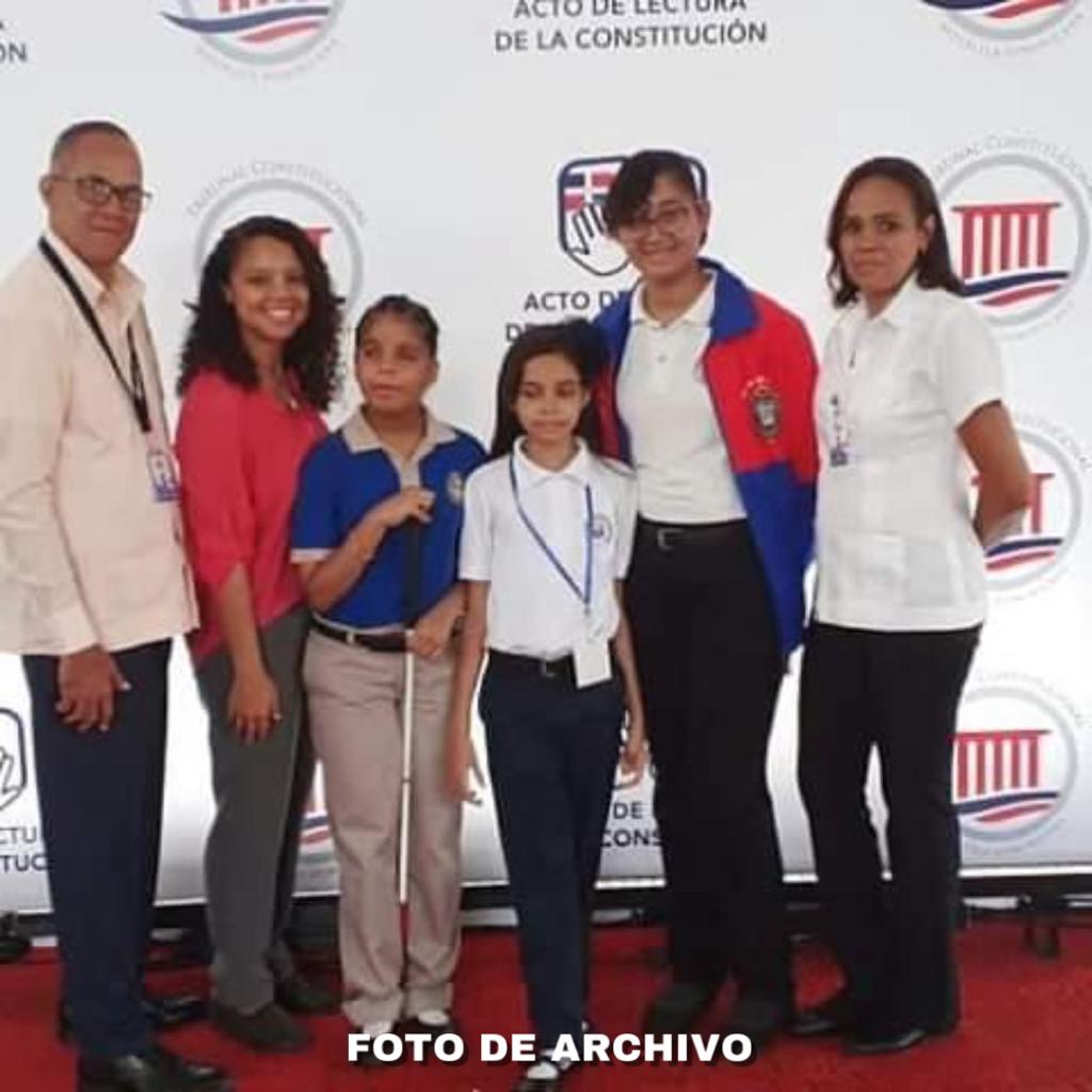  imagen Estudiante del&nbsp;Centro Nacional de Recursos Educativos para la Discapacidad Visual &ldquo;Olga Estrella&rdquo;, 