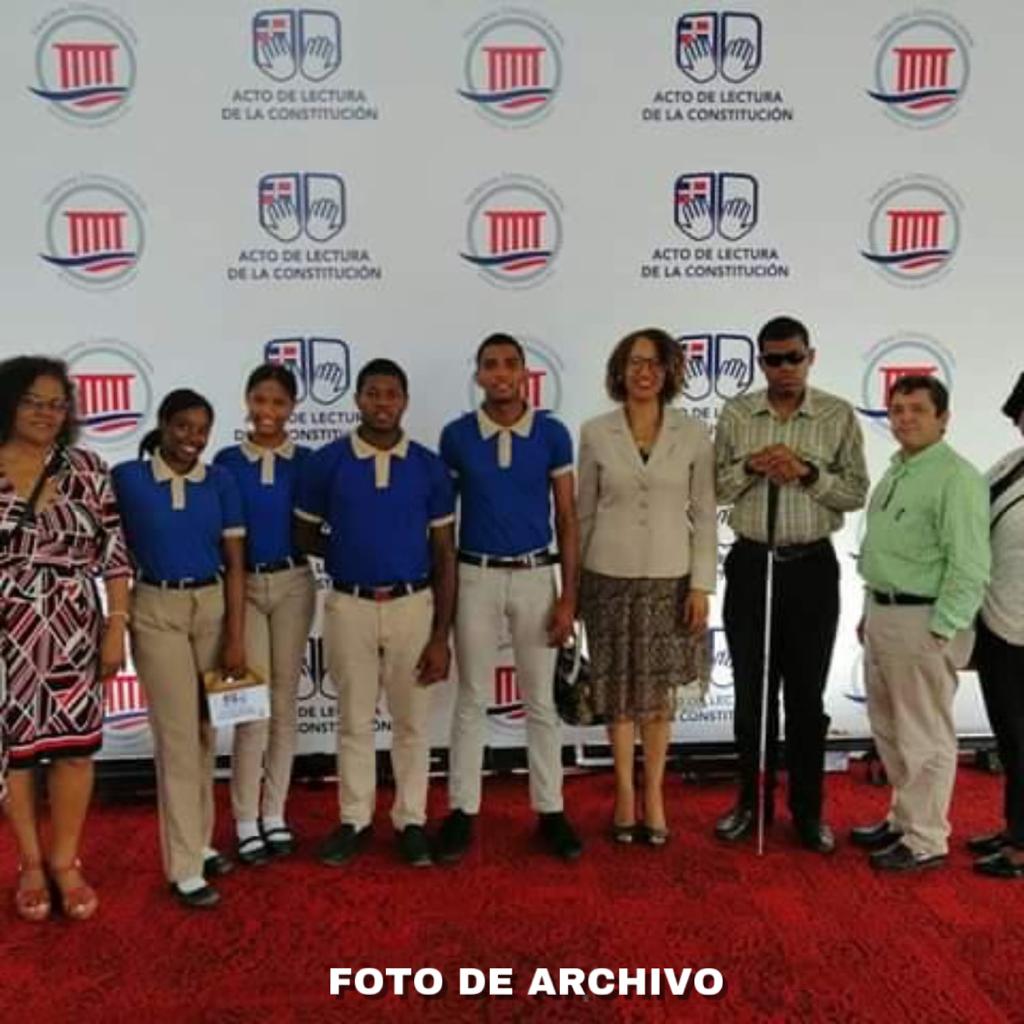  imagen Estudiante del&nbsp;Centro Nacional de Recursos Educativos para la Discapacidad Visual &ldquo;Olga Estrella&rdquo;, 