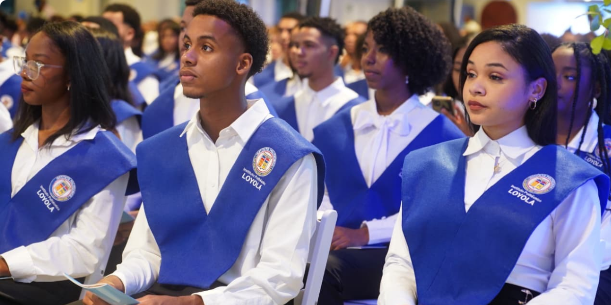  imagen s&eacute;ptima graduaci&oacute;n del Instituto Polit&eacute;cnico Loyola (IPL), 