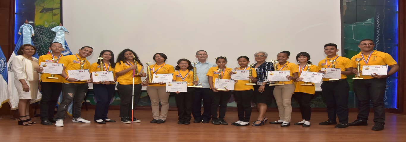  imagen Estudiantes ganadores de la olimpiada&nbsp; 