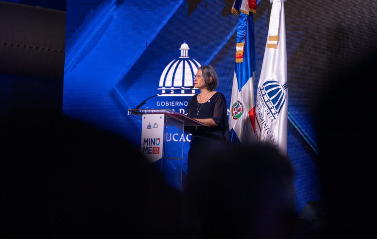  imagen Decimocuarta edici&oacute;n del Per&iacute;odo de Sesiones del Modelo Internacional de las Naciones Unidas (MINUME) con la presencia directora de Gabinete Ministerial del Minerd, Siullin Joa y el director del Programa de Liderazgo Educativo (PLE), Gerand Ventura 