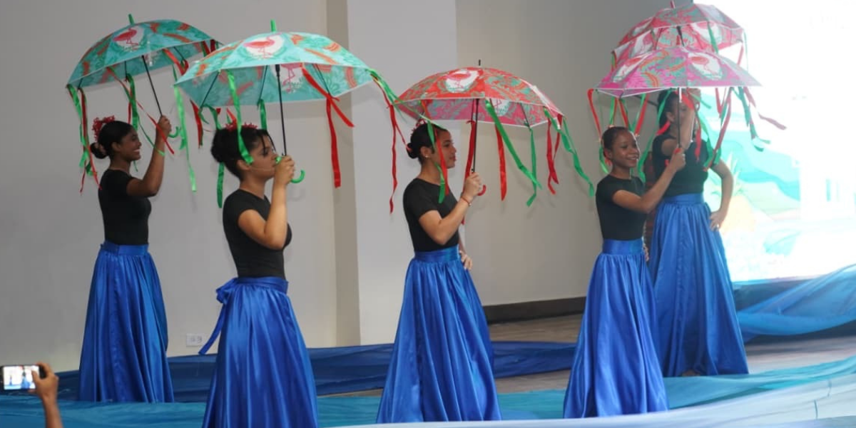  imagen Fotos de estudiantes bailando&nbsp; 