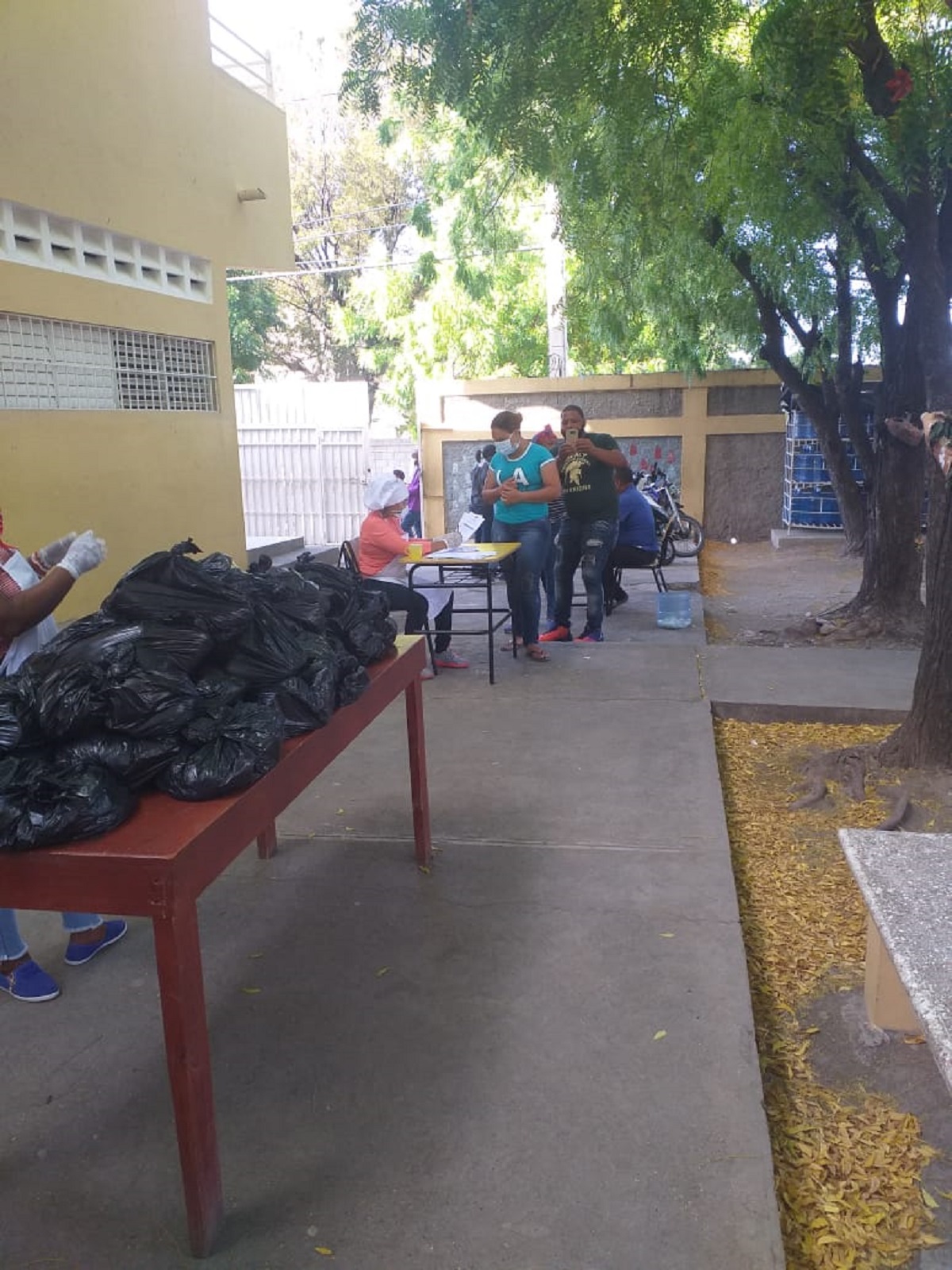  imagen Personal del&nbsp;Centro Educativo Doctor &Aacute;ngel Ferm&iacute;n Noboa Ruiz, de la Regional 03, Azua 