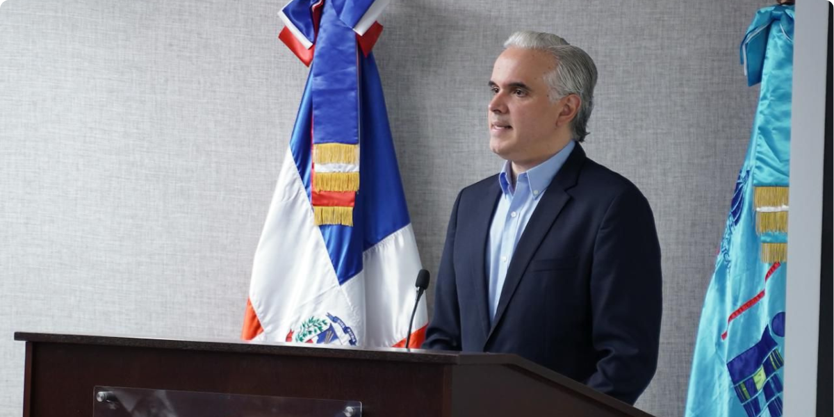  imagen Ministro de Educaci&oacute;n, Luis Miguel De Camps&nbsp; 