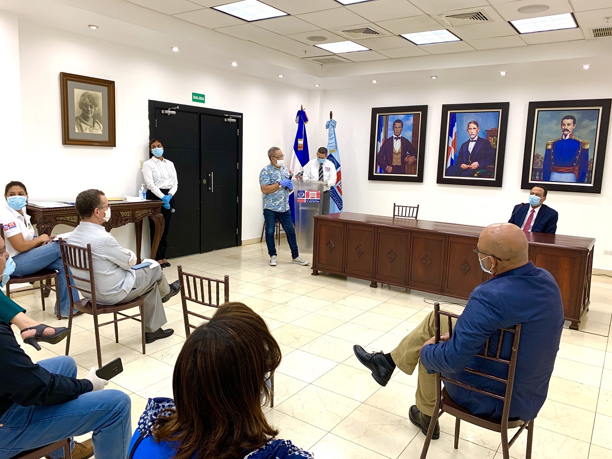  imagen El ministro Pe&ntilde;a Mirabal 