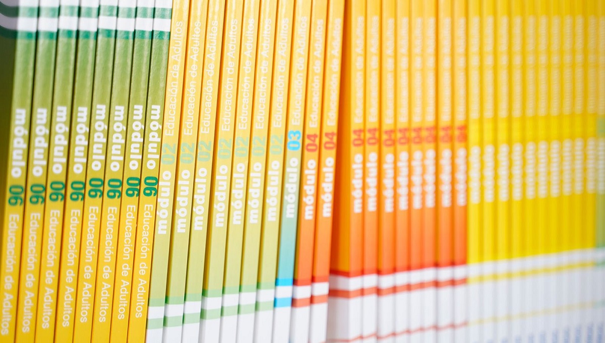  imagen Entrega de libros 