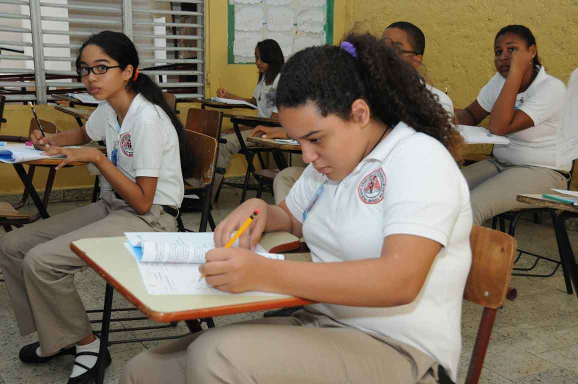  imagen Pruebas Nacionales de Básica se desarrollan con normalidad en este primer día 