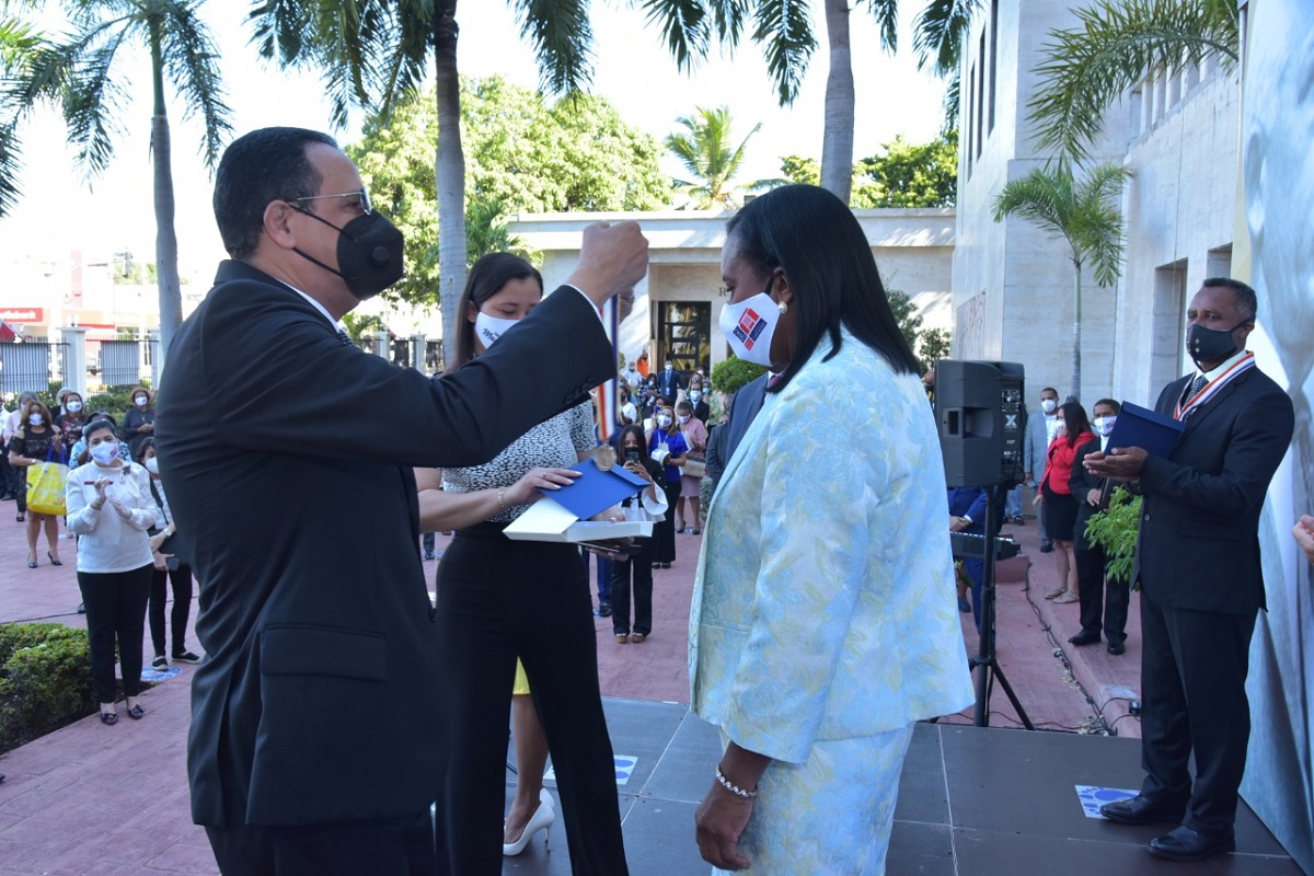  imagen La maestra Fior D&acute;Aliza Thompson Nelktts 