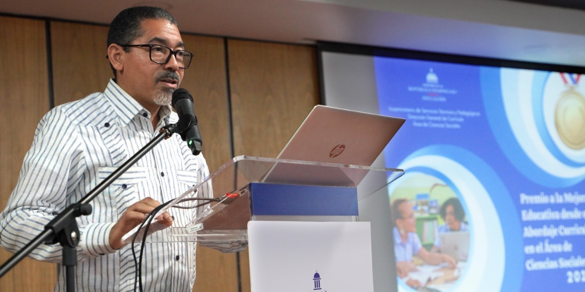  imagen Foto de maestros&nbsp; 