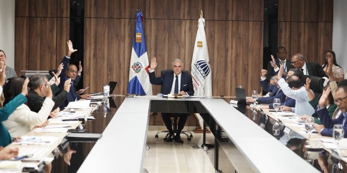  imagen El Consejo Nacional de Educaci&oacute;n (CNE) &nbsp;reunidos en la tercera sesi&oacute;n ordinaria. 