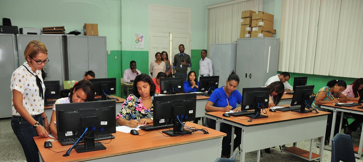  imagen Fachada del Ministerio de Educaci&oacute;n 