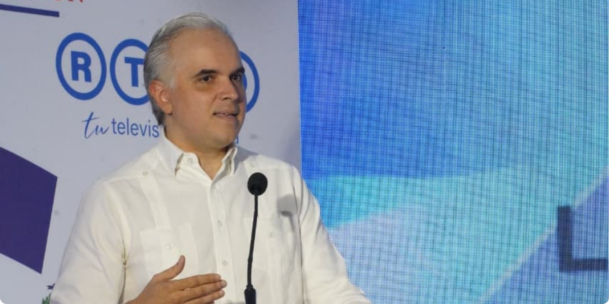  imagen ministro De Camps&nbsp; junto a&nbsp;el director general de RTVD, Iv&aacute;n Ruiz 