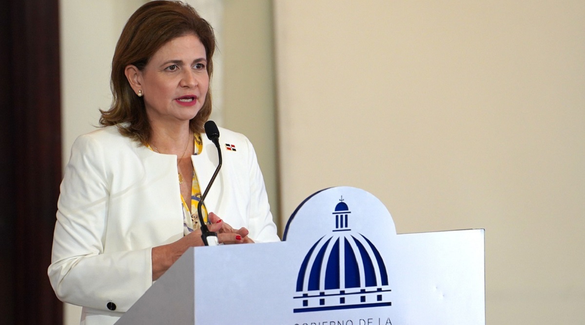  imagen Vicepresidenta Raquel Pe&ntilde;a junto a la viceministra Ancell Scheker 