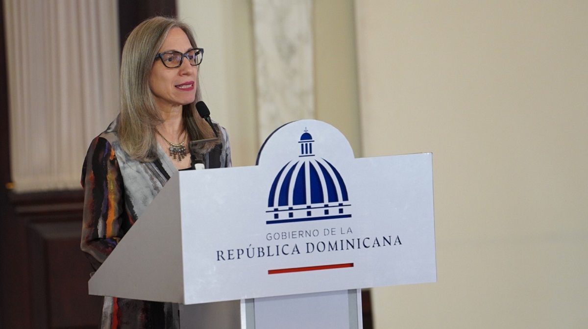  imagen Vicepresidenta Raquel Pe&ntilde;a junto a la viceministra Ancell Scheker 