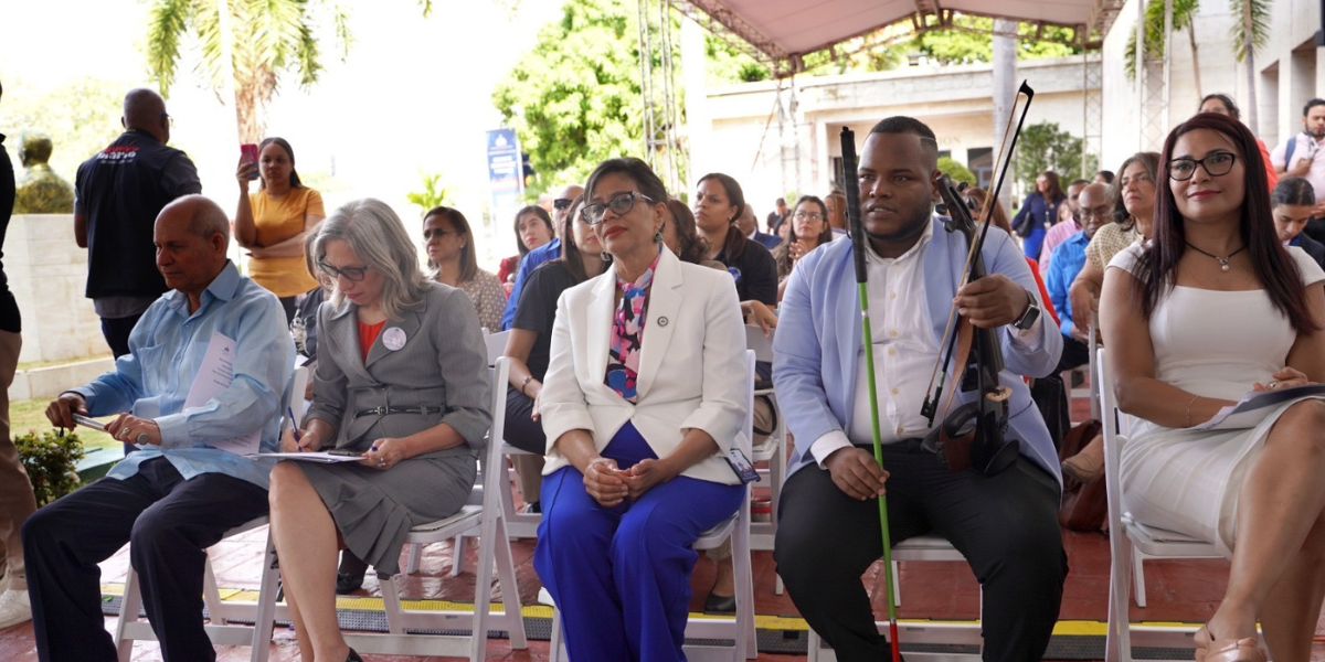  imagen Luc&iacute;a Vasquez&nbsp; 